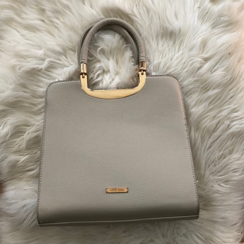 David Jones hand bag with gold hardware - Picture 2 of 4